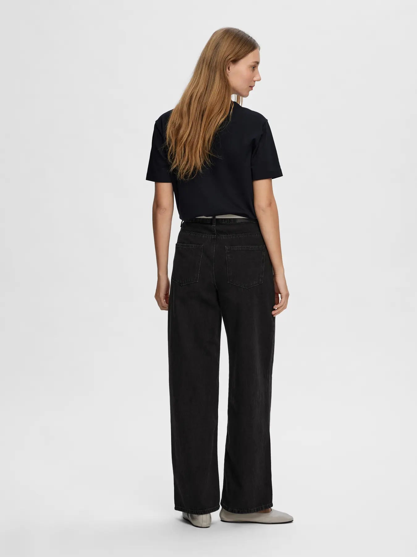 Selected Femme Essential Boxy Tee - Black