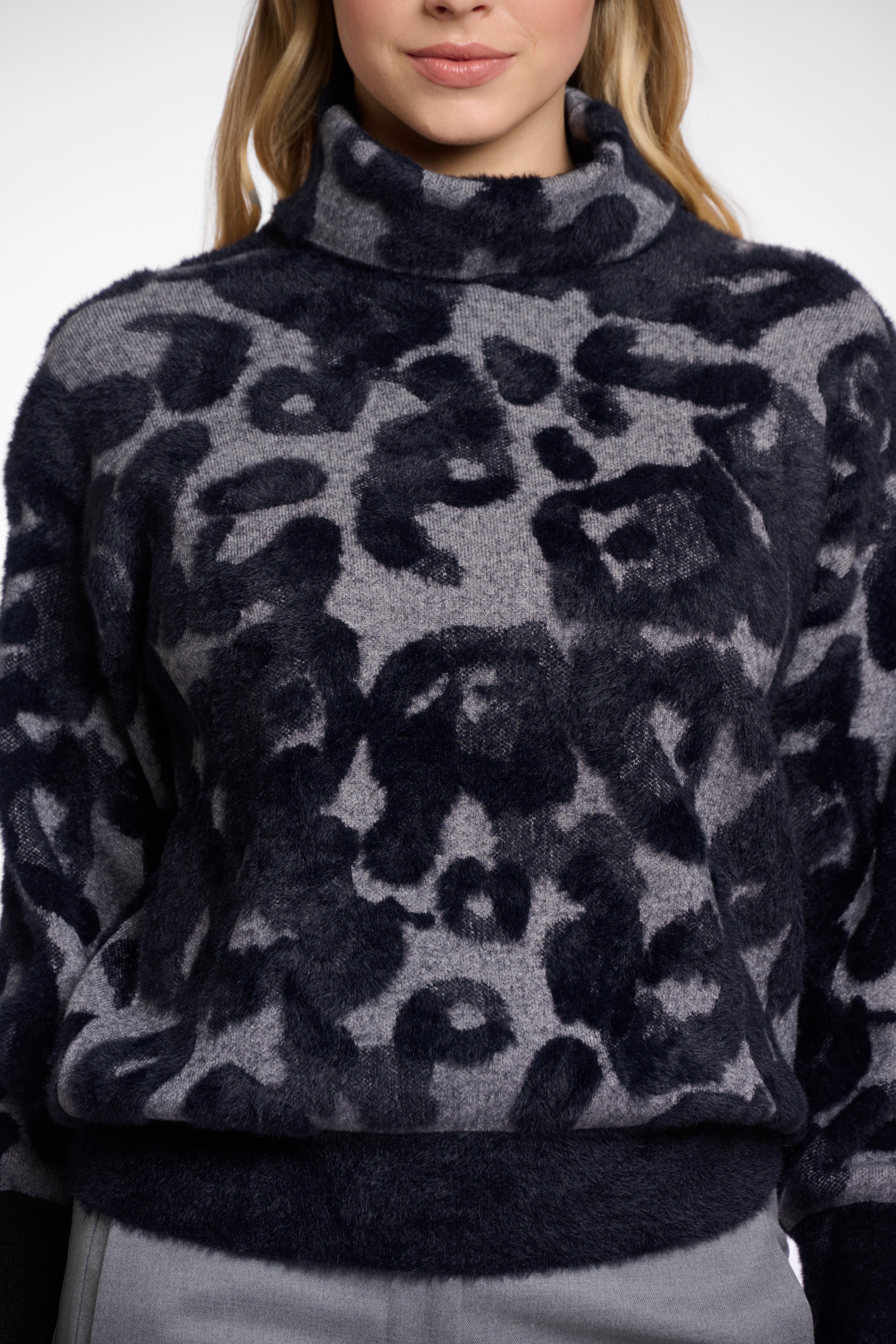 Rino & Pelle Naura Boxy Jumper - Black Leo