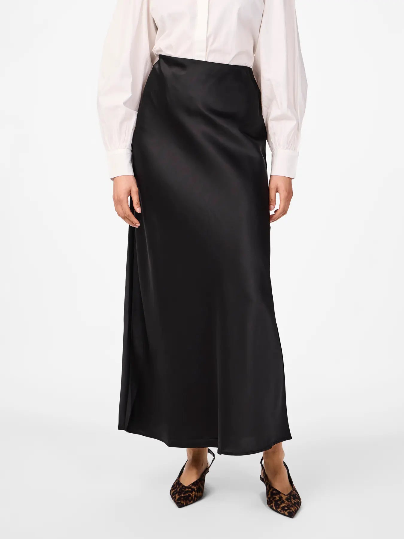 YAS Pella Maxi Satin Skirt - Black