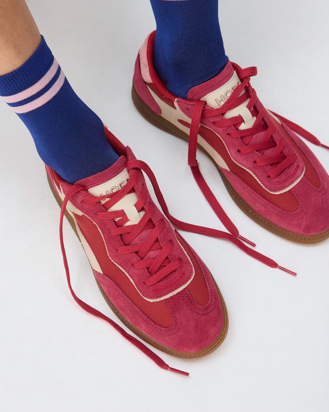 Hoff Alley Trainers - Cherry