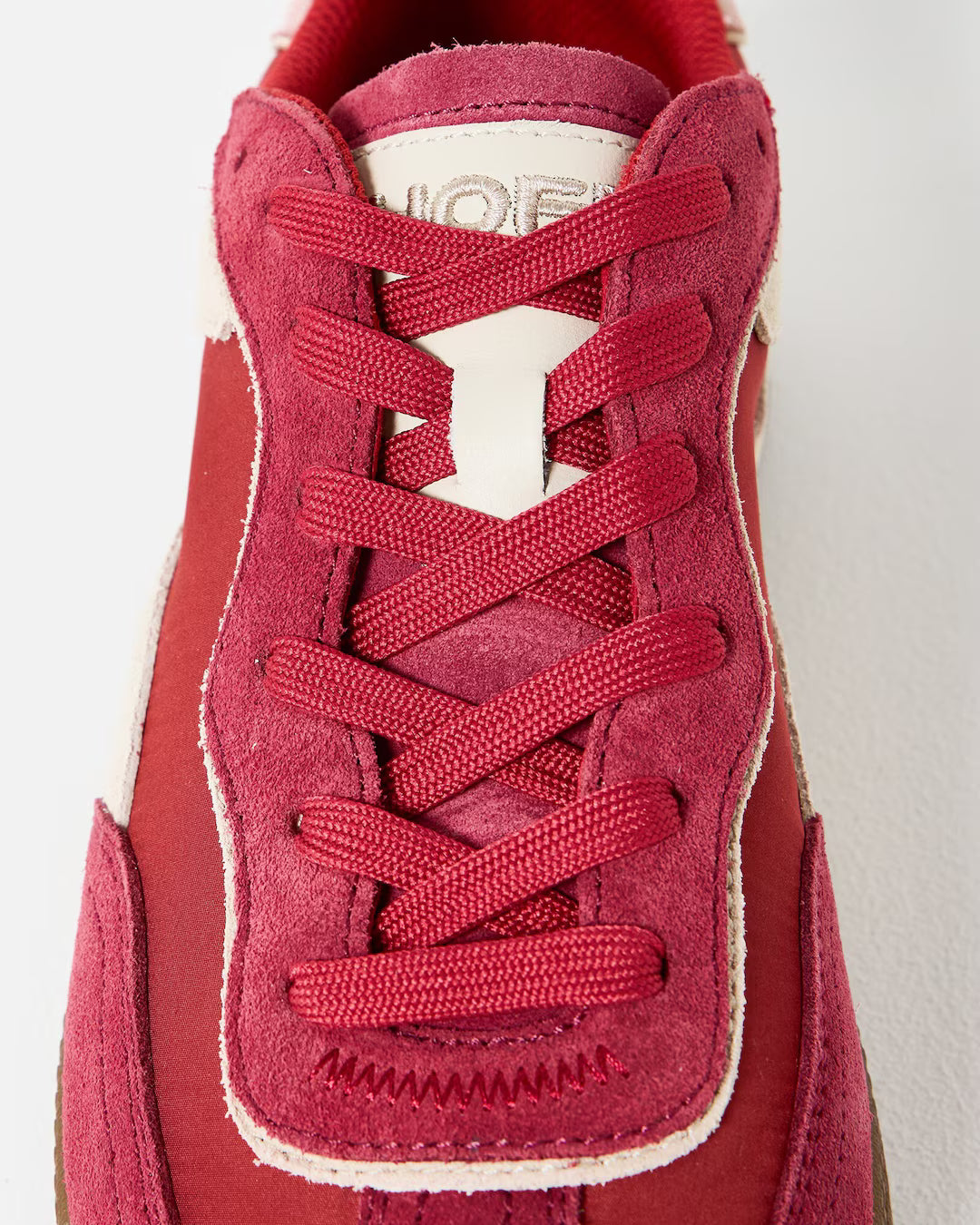 Hoff Alley Trainers - Cherry