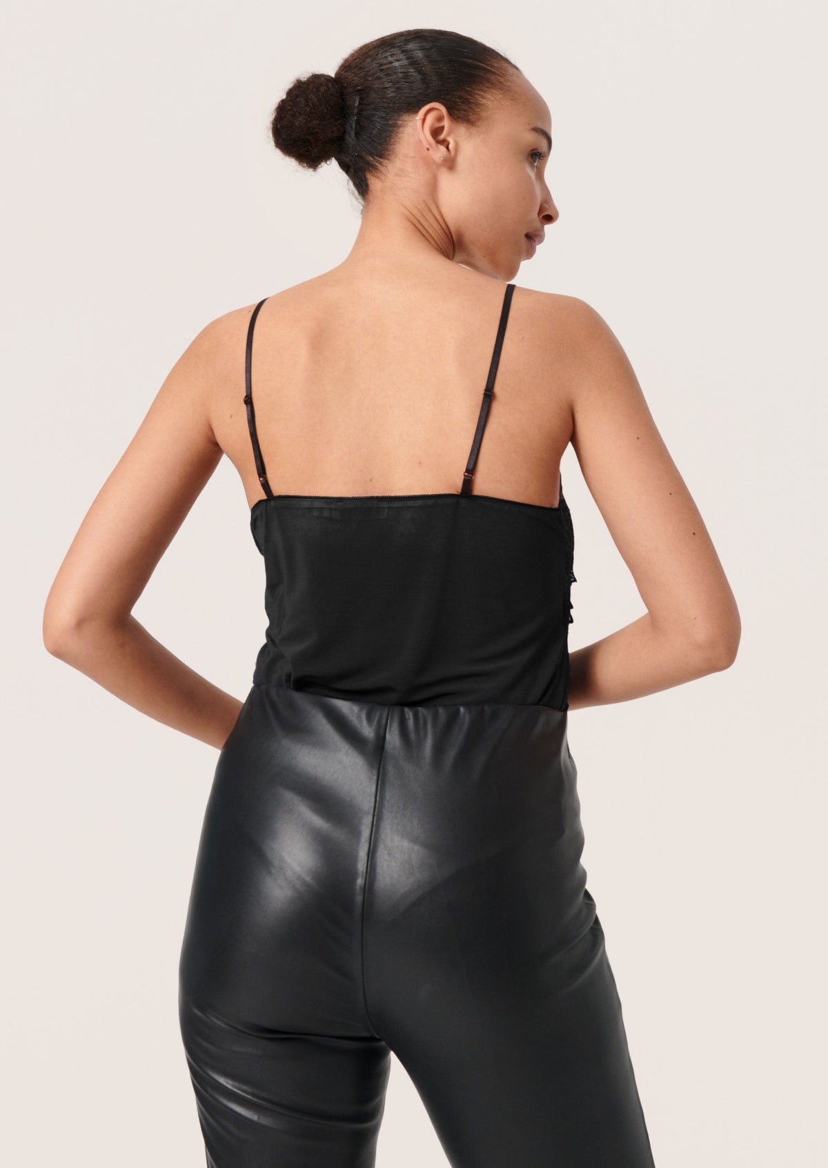 Soaked In Luxury Clara Vest - Black