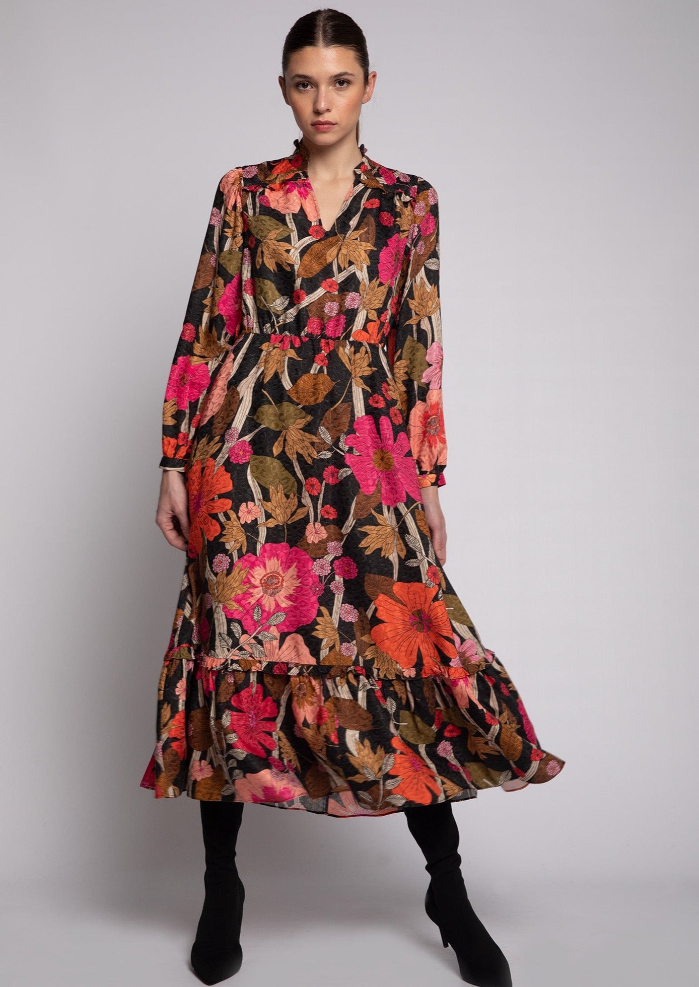 Vilagallo Floral Maxi Dress Heidi And Hudson
