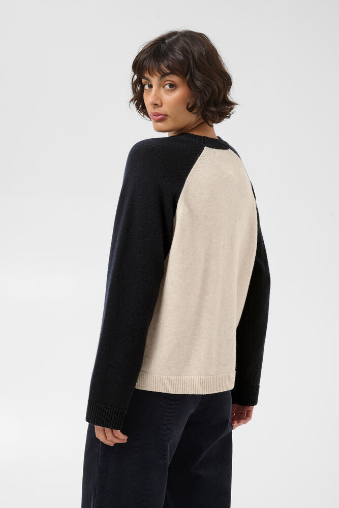 Part Two Cleo Raglan Jumper - Navy