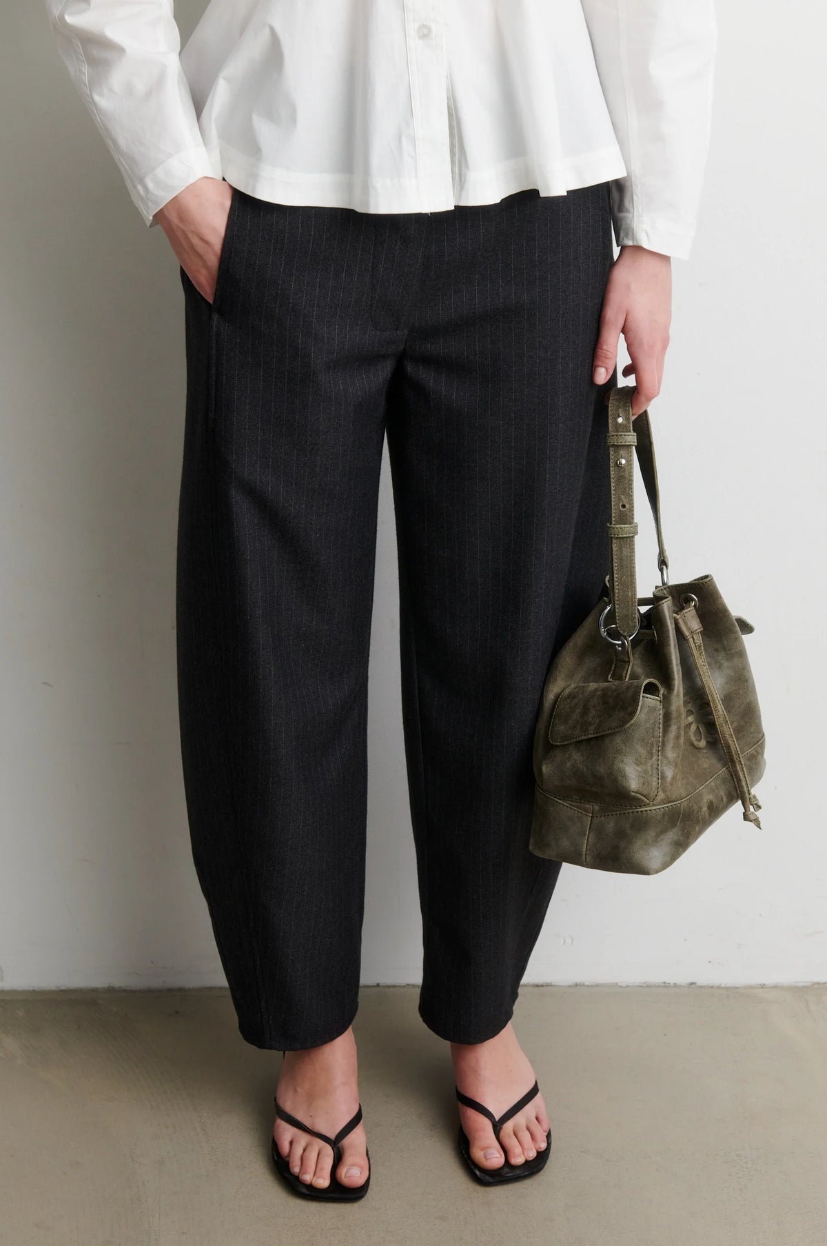 Second Female Vienne Barrel Trouser