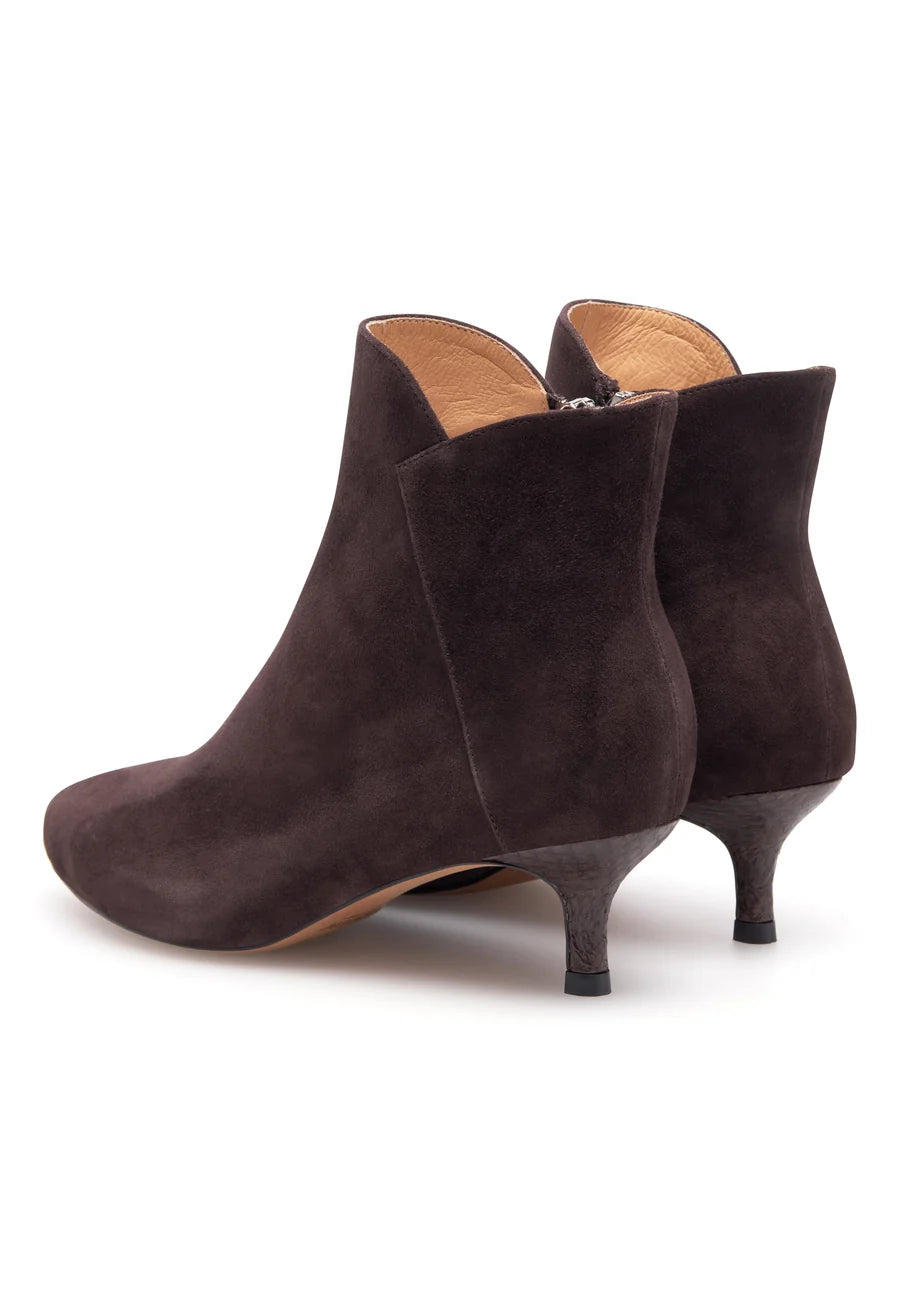 Woden Saga Zip Boots - Chocolate
