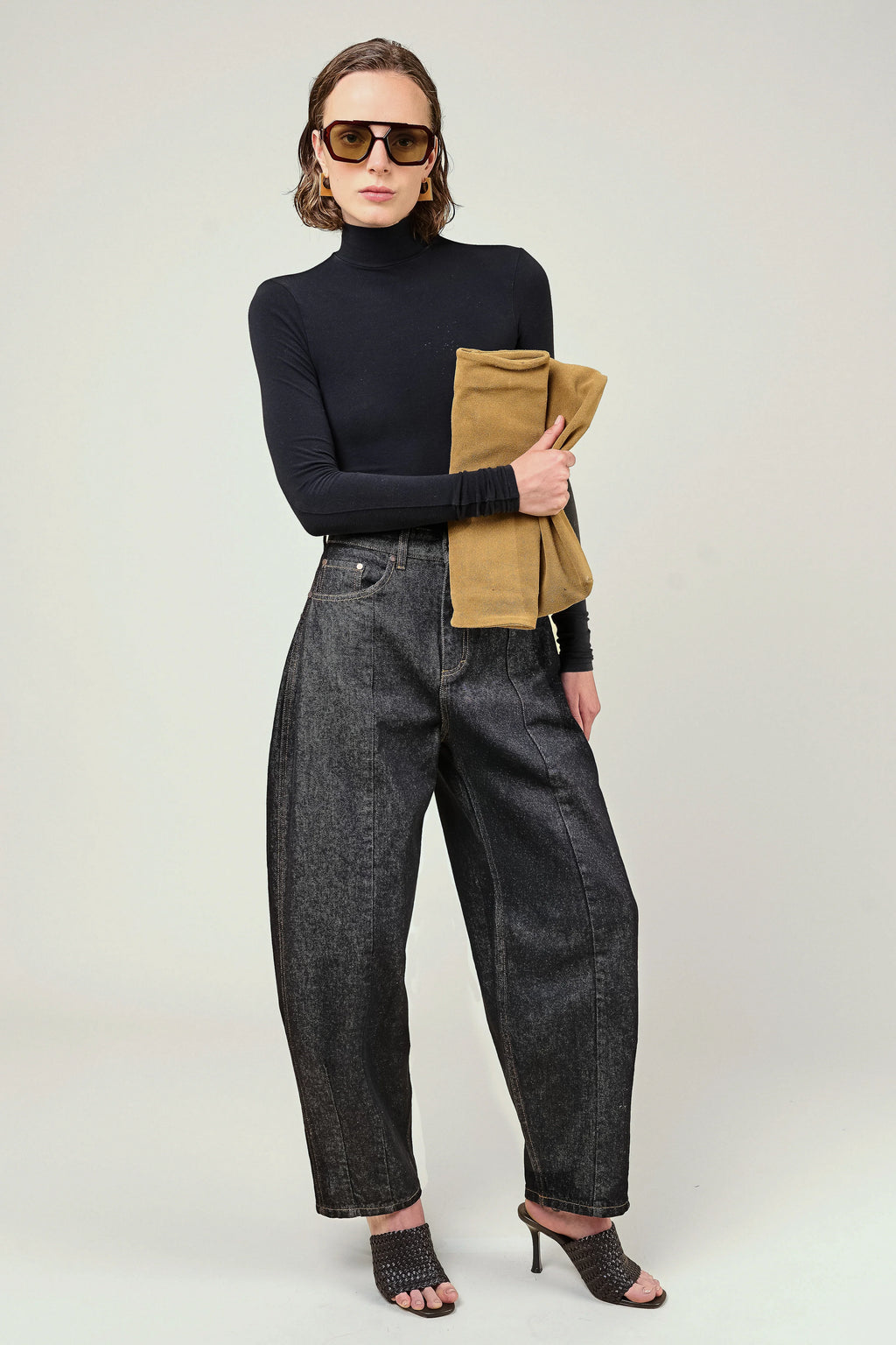 Vivere Naya Barrel Jeans