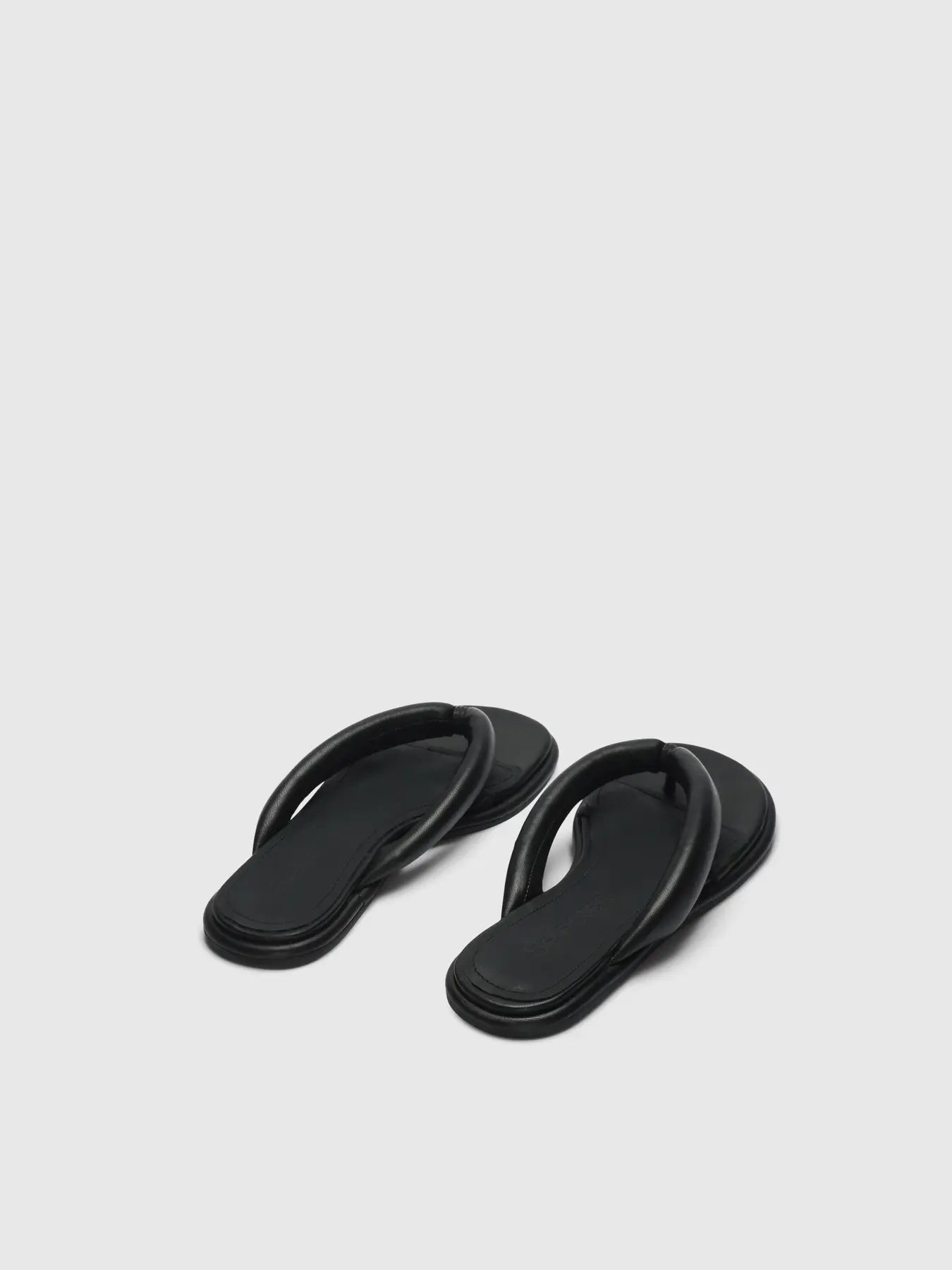 Selected Freja Leather Flip Flop - Black