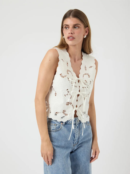 YAS Thea Tie Top