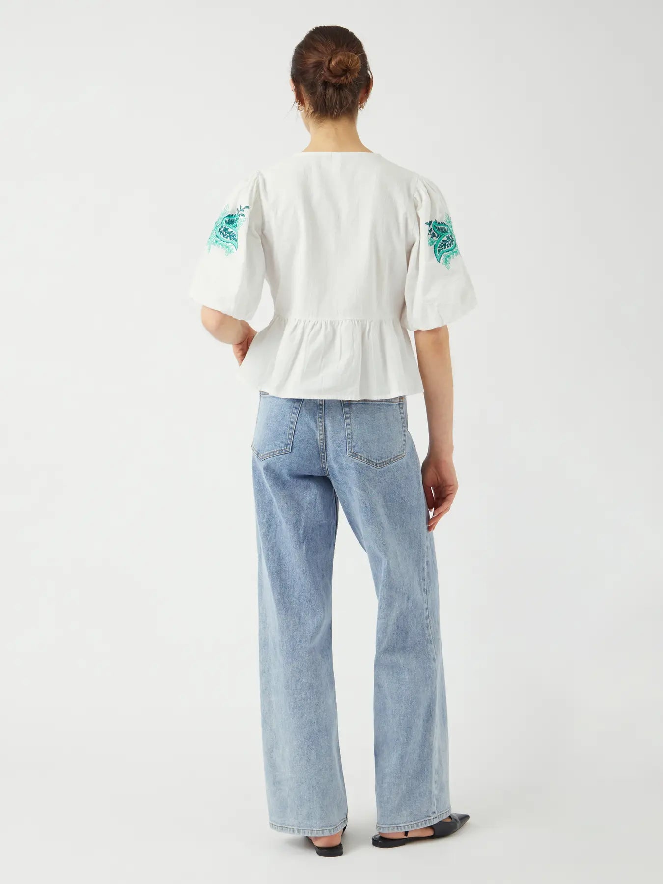 YAS Pine Embroidered Blouse - White