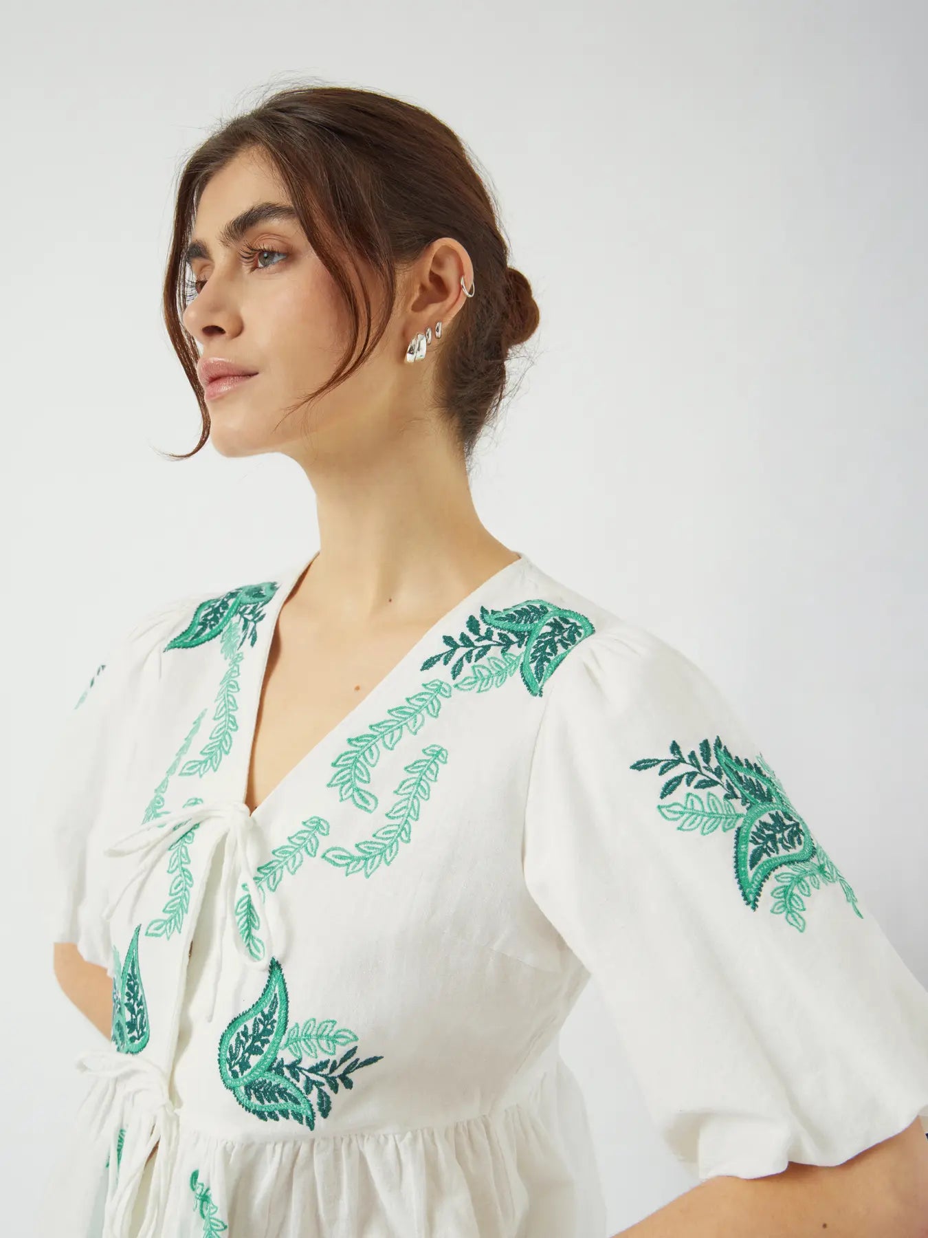 YAS Pine Embroidered Blouse - White