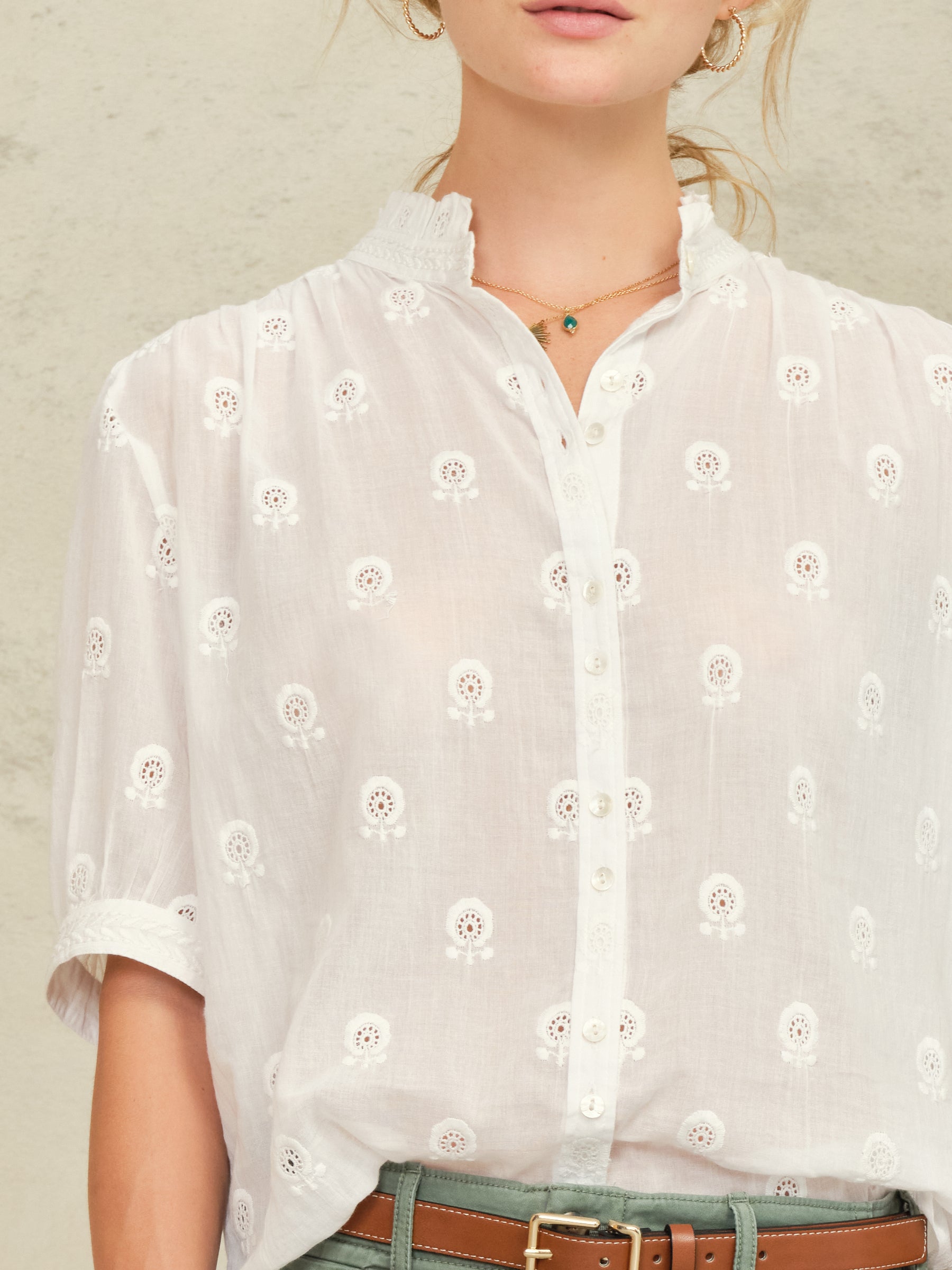 M.A.B.E Frani Emb Top - White