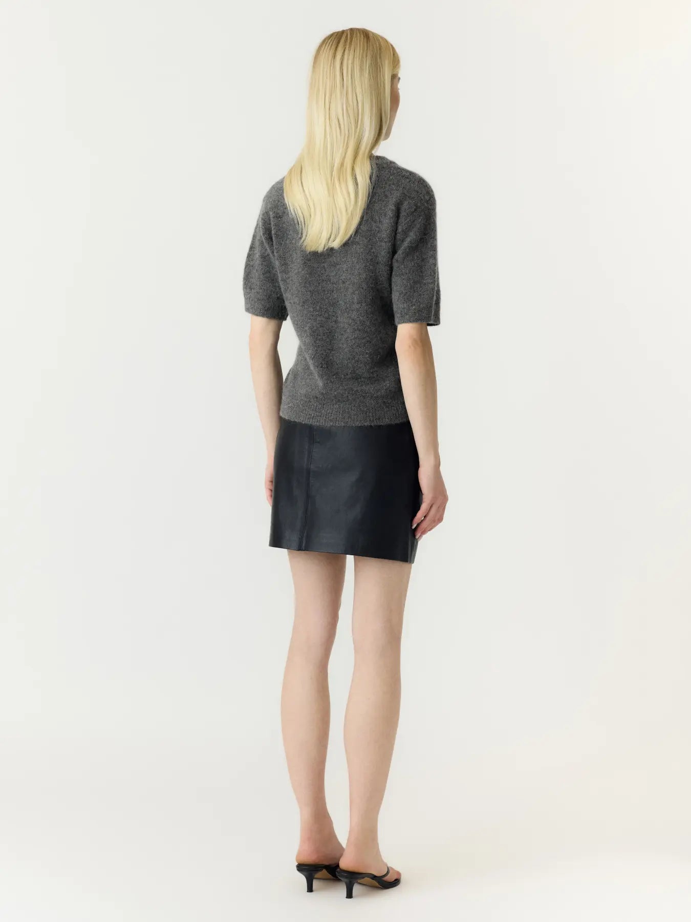 YAS Johi Short Sleeve Knit - Dark Grey