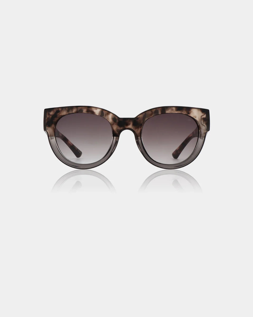 A. Kjærbede Lilly Sunglasses - Coquina