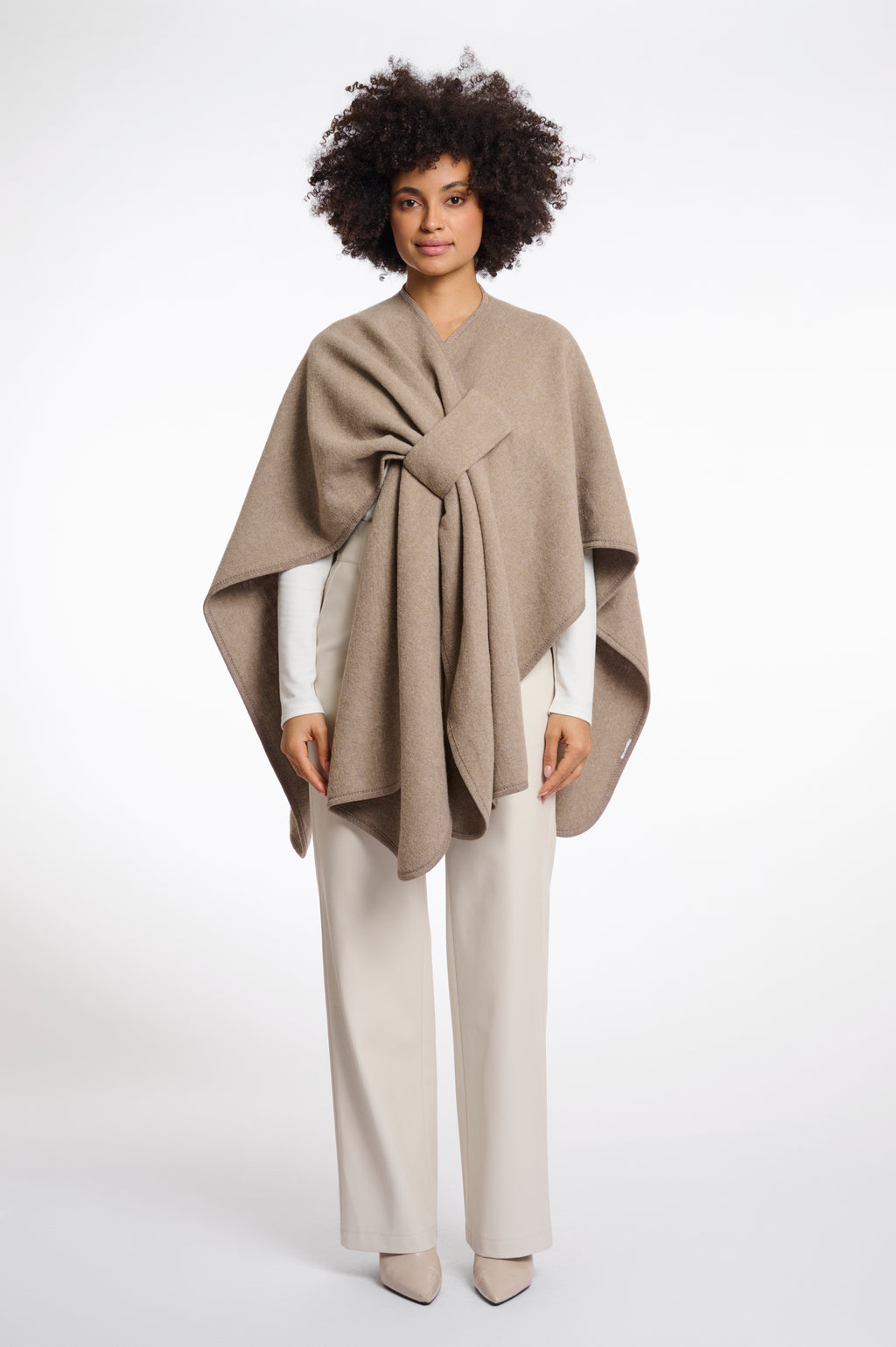 Rino & Pelle Marwa Cape - Toffee