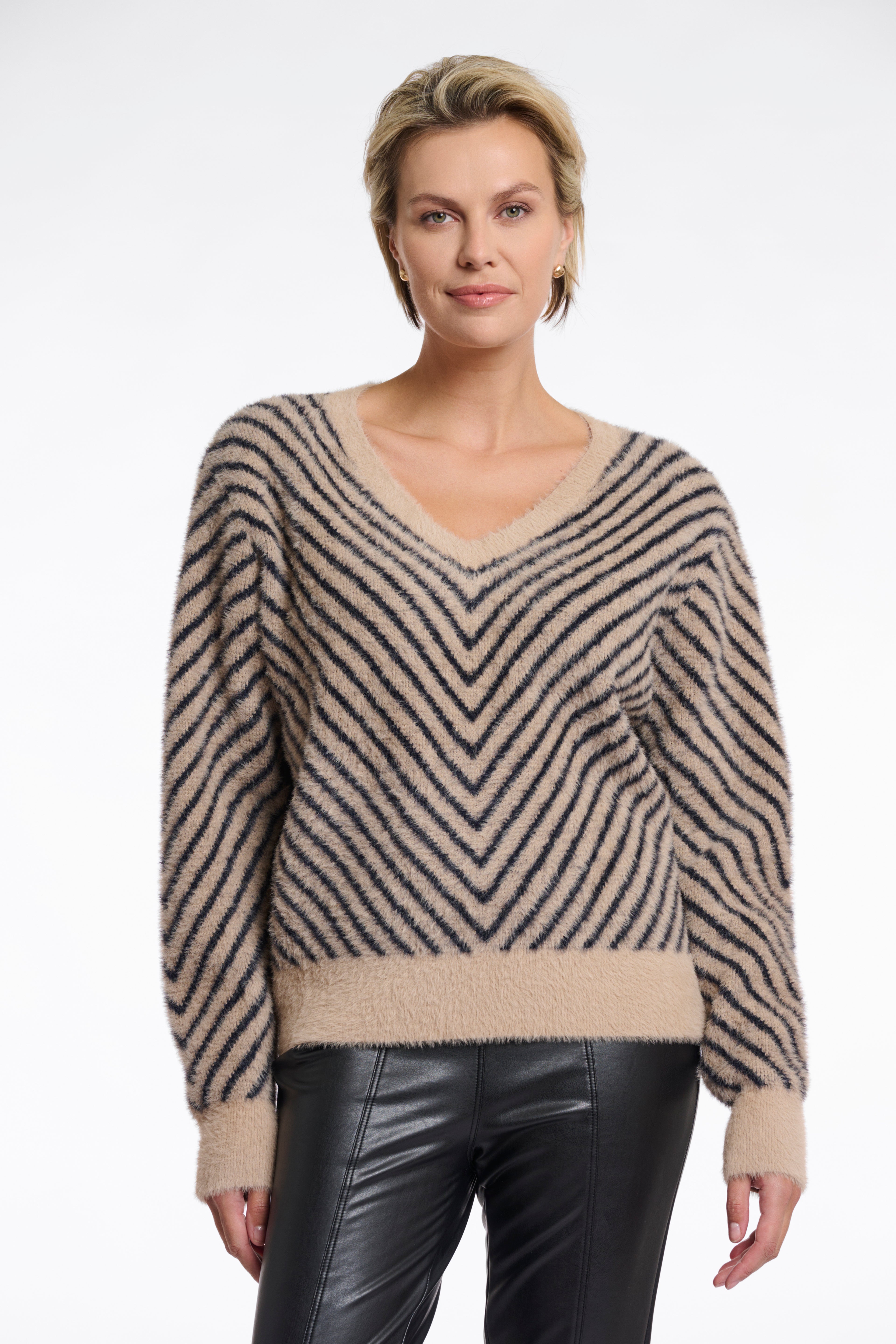 Rino & Pelle Raffi Jumper - Oat Black