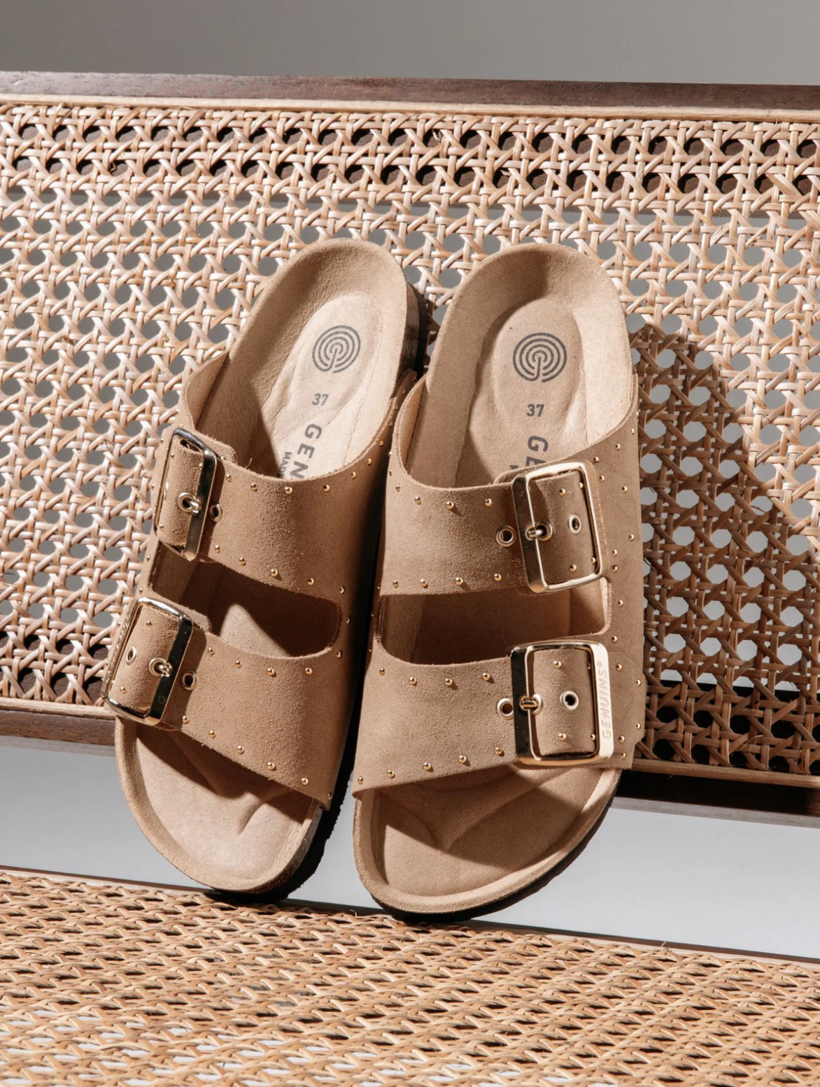 Genuins Honolulu Stud Sandals - Almond