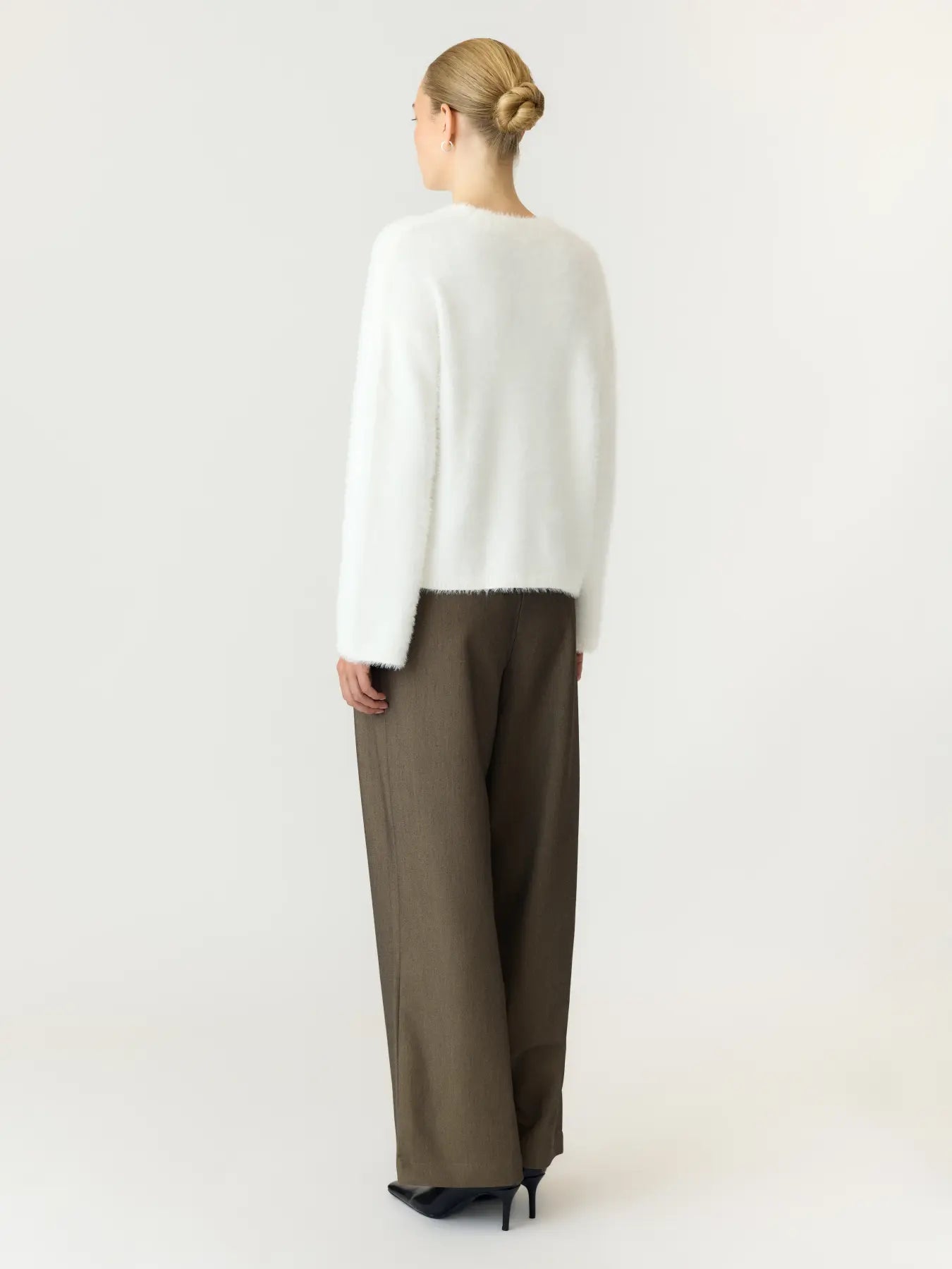 Yas Malli Fluffy Jumper - Star White