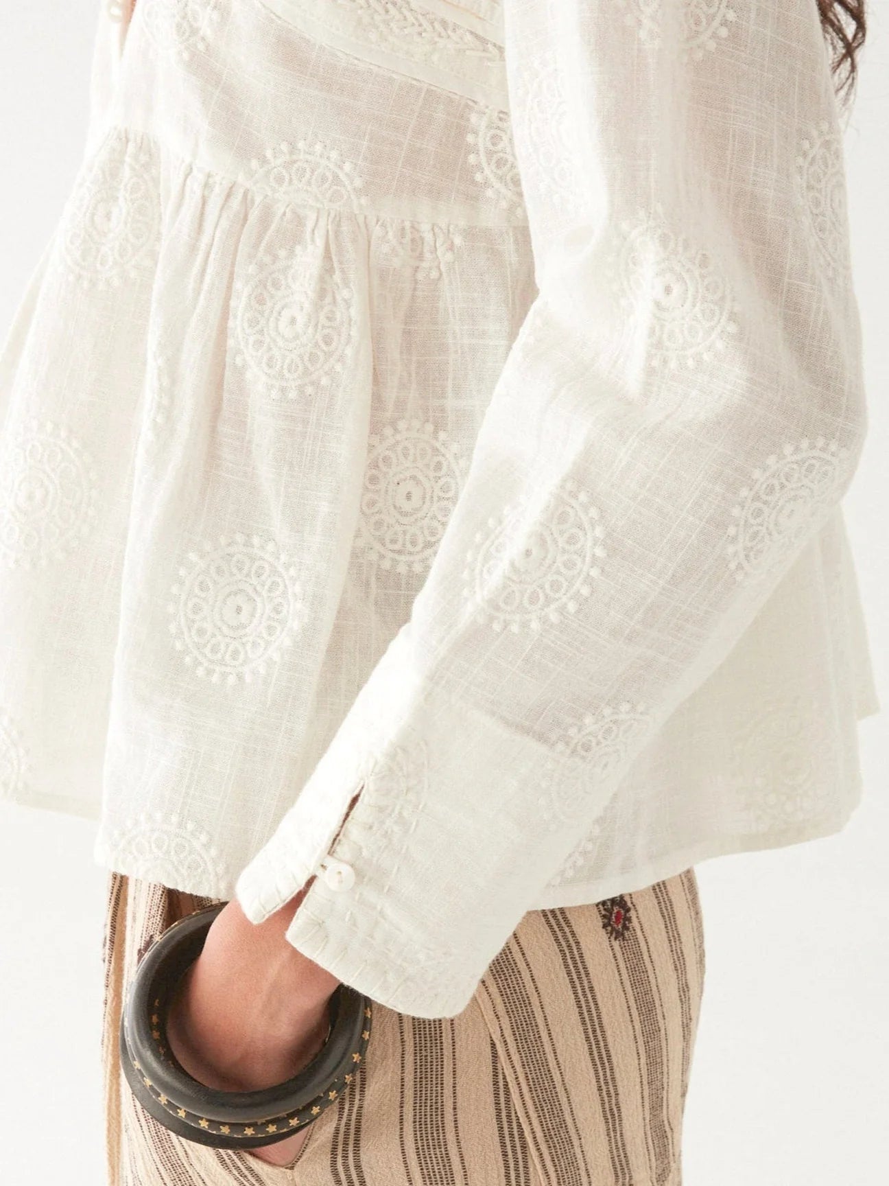 Maison Hotel Ariana Blouse