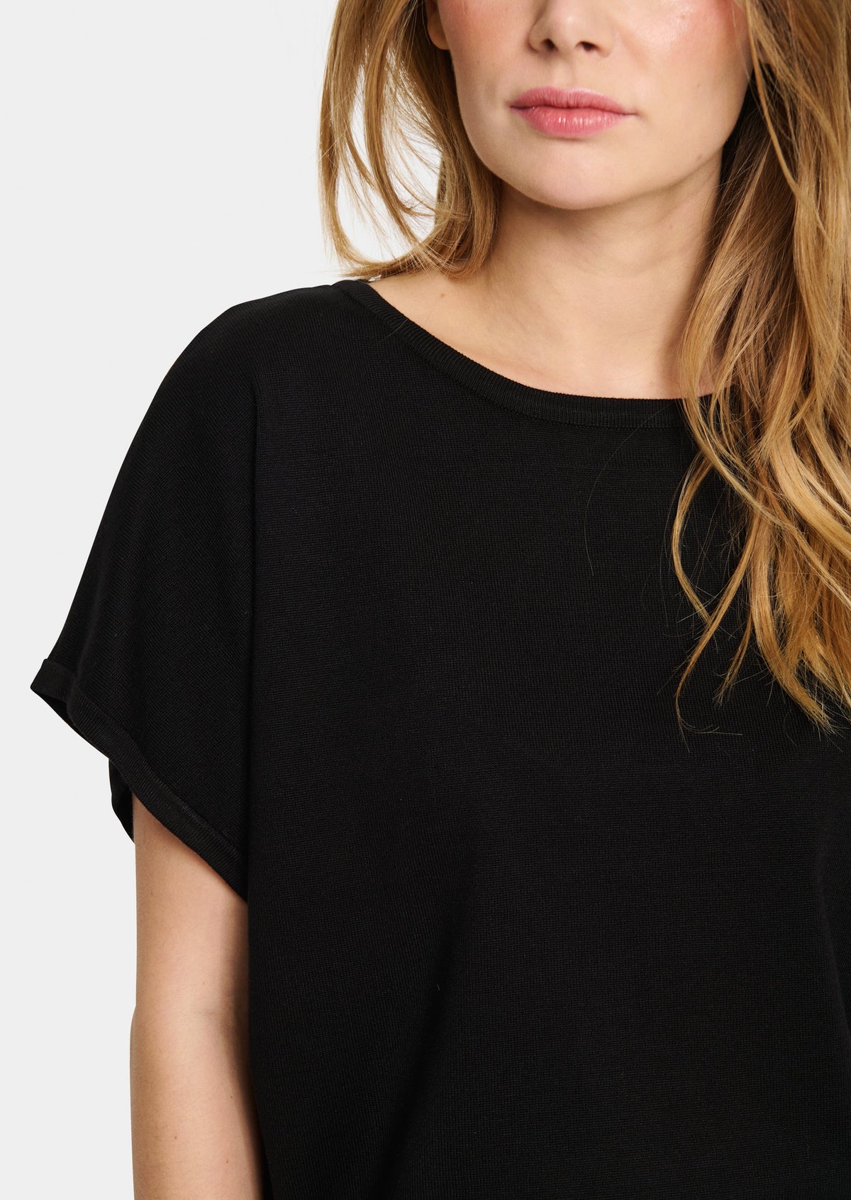 Saint Tropez Mila T-Shirt - Black