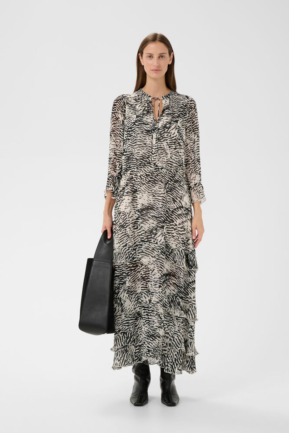 In Wear Lyon Dress - Black