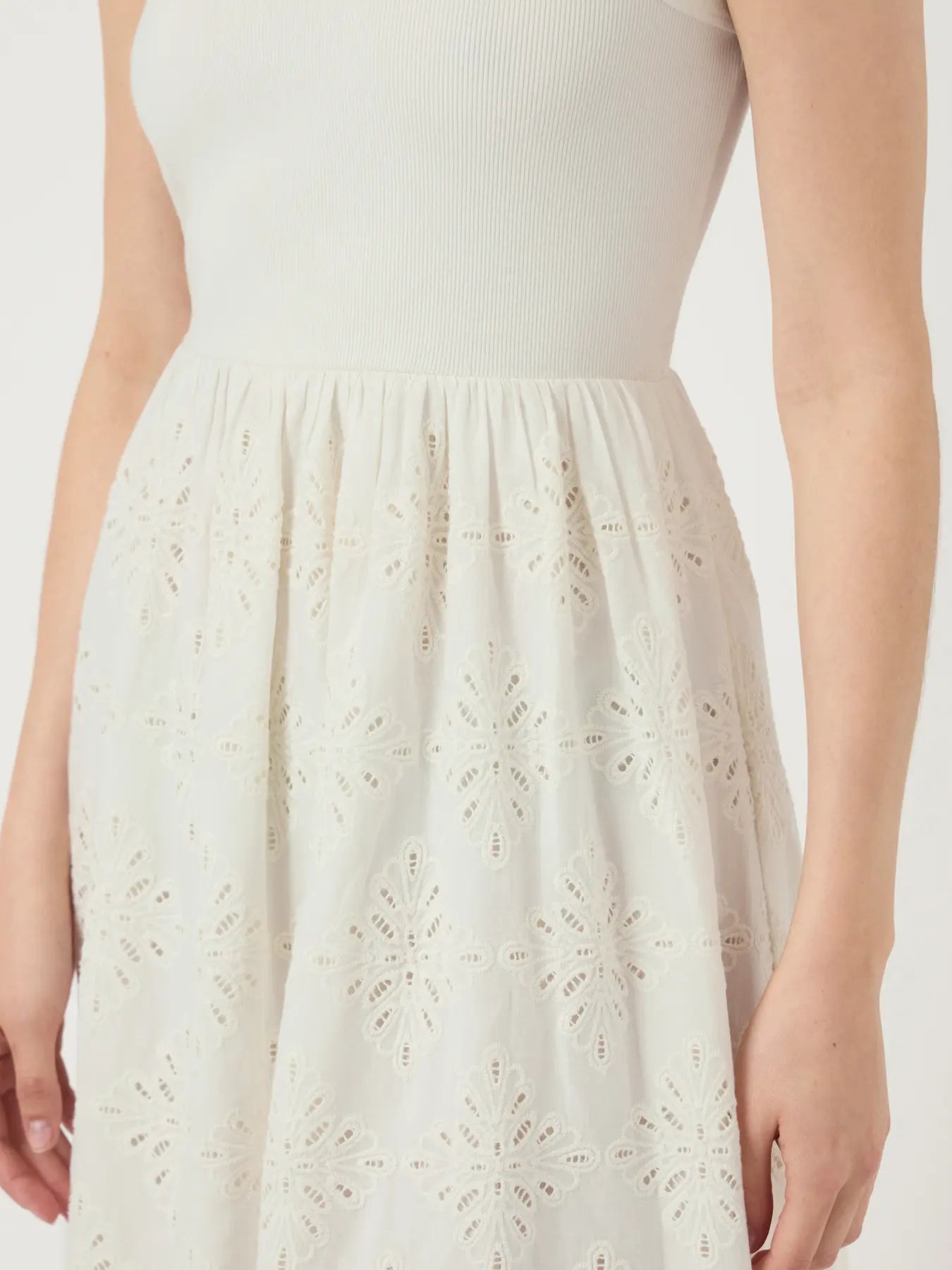 YAS Miri Midi Dress